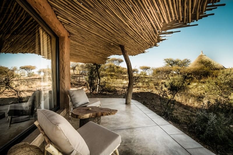 voyages de luxe namibie windhoek oumaanda lodge terrasse