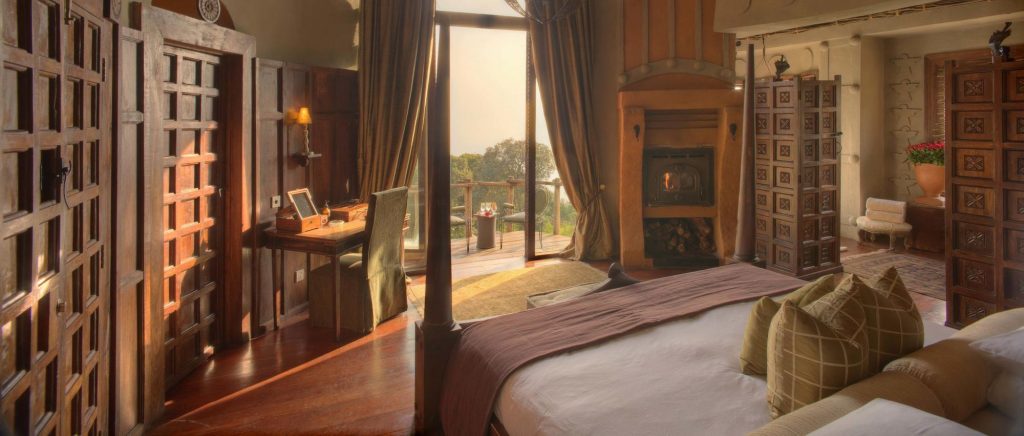 voyages de luxe ultime safari afrique ngorongoro crater lodge chambre