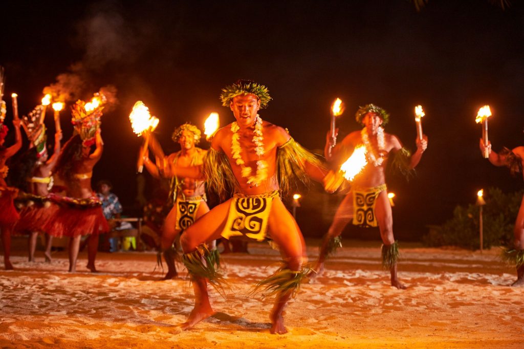 voyages de luxe hotel bora bora conrad spectacle polynesien