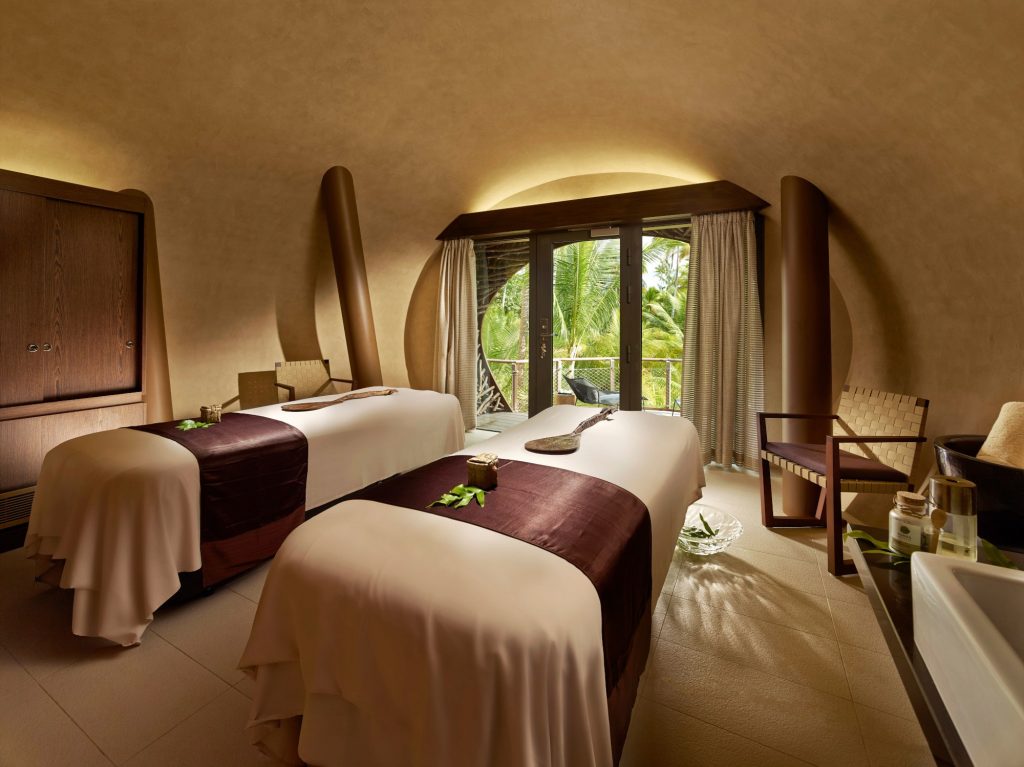 voyages de luxe hotel polynesie the brando spa table massage