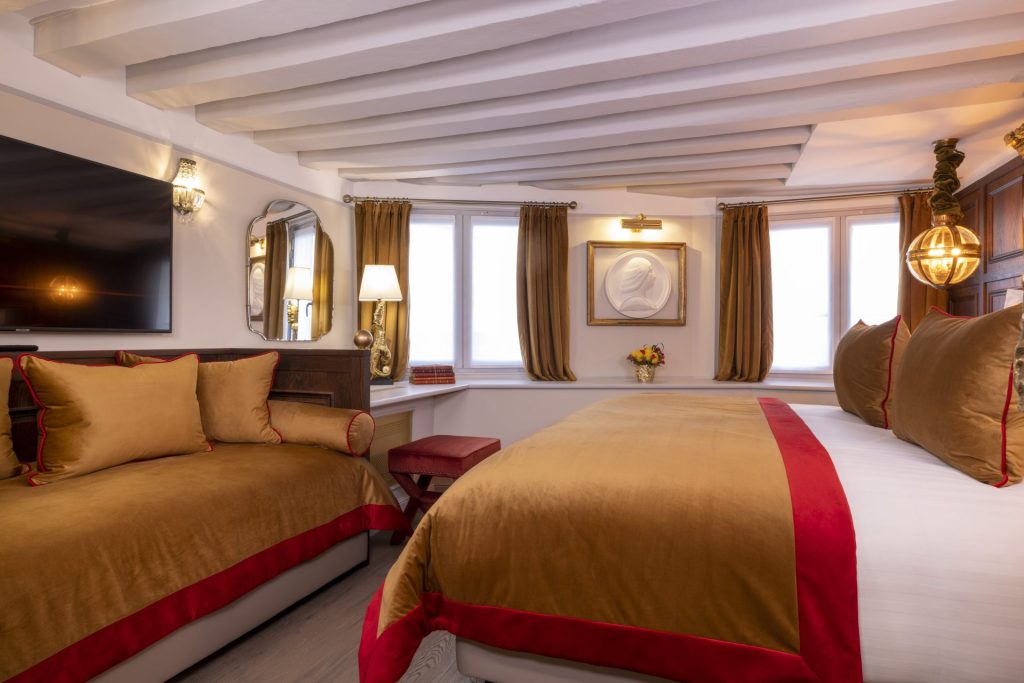 Maison cardinal furstemberg chambre suite voyages de luxe