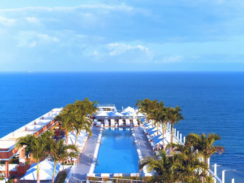 Voyages de Luxe 1 Hotel South Beach Miami Piscine