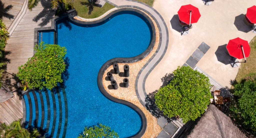 Voyages de luxe Antara Maia Seychelles piscine