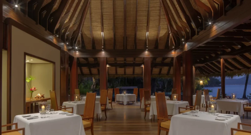 Voyages de luxe Antara Maia Seychelles Tec Tec restaurant
