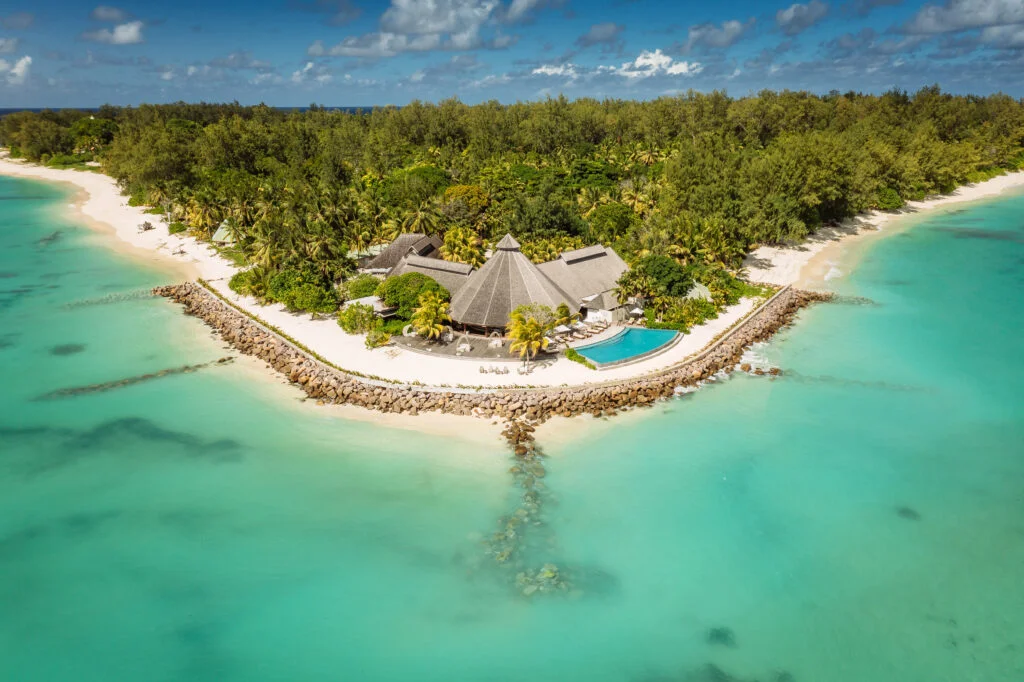 voyages-de-luxe-hotels-denis-private-island-seychelles-DPI-aerial-Front-June