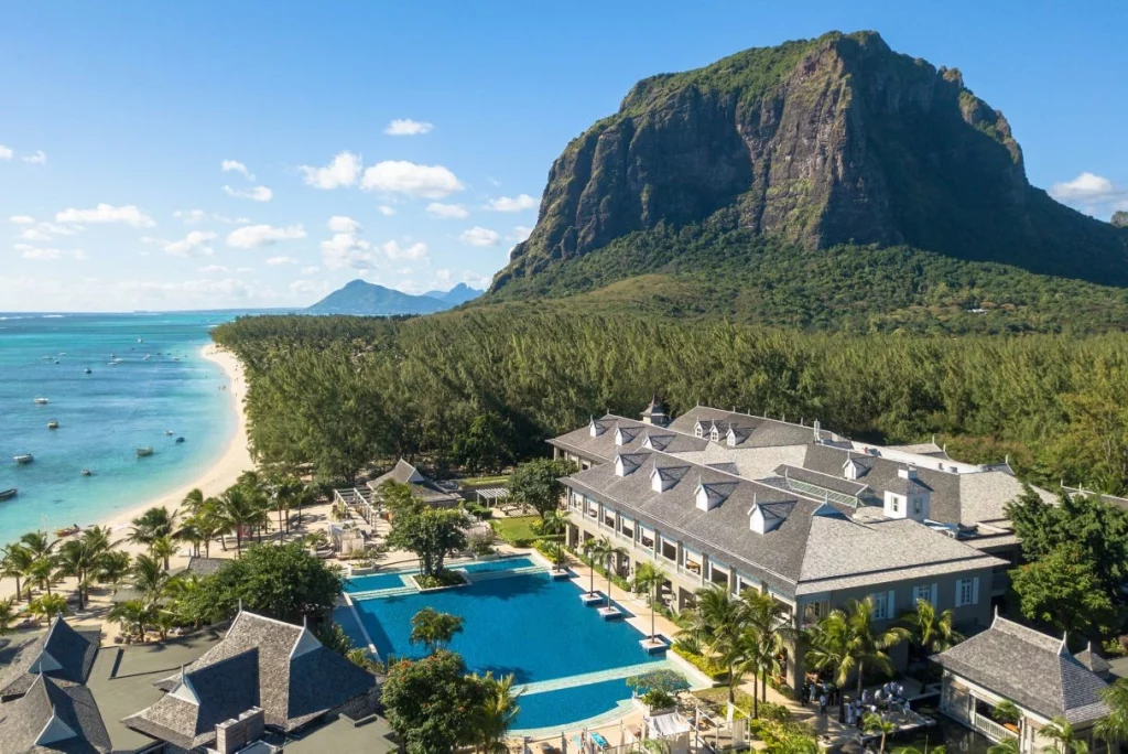 voyages-de-luxe-hotels-jw-marriott-mauritius-resort-aerial-view-_Classic-Hor