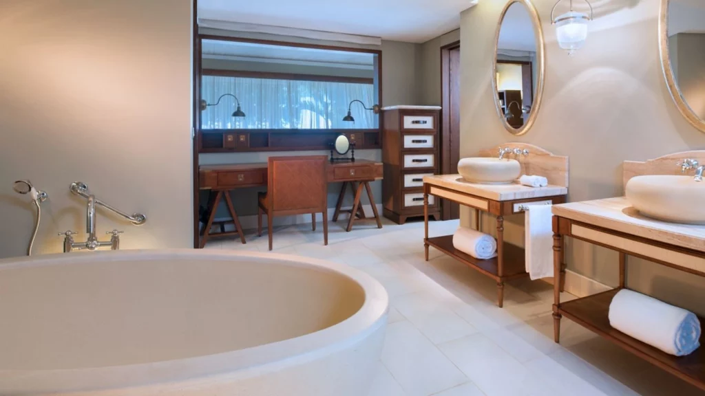 Voyages de Luxe Hôtel JW Marriott Mauritius Resort salle de bain junior suite