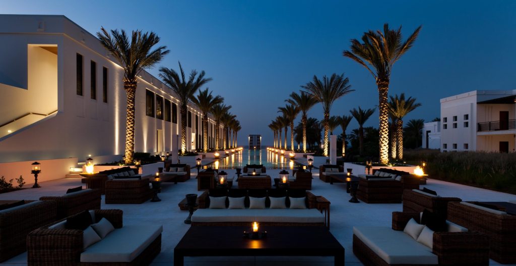 Diner-The-Long-Pool-Cabana-The-Chedi-Muscat