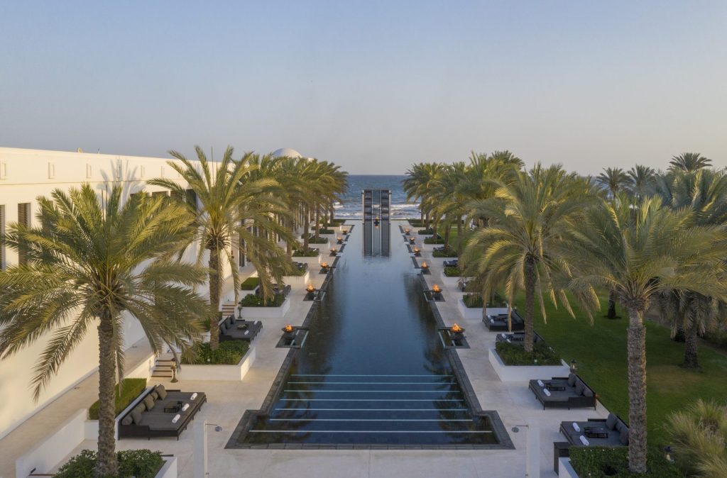 Pool-The-Long-Pool-The-Chedi-Muscat