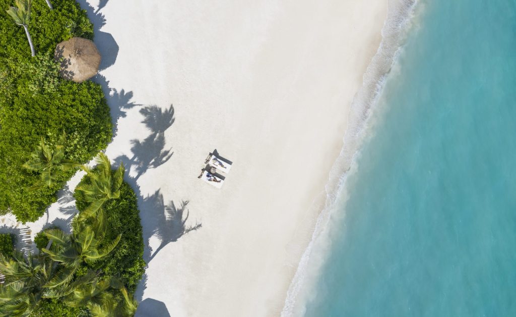 Waldorf-Astoria-Maldives-Ithaafushi-Private-Beach