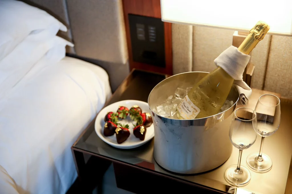 voyages-de-luxe-hotels-park-hyatt-new-york-champagne-room