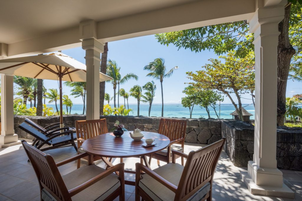 Relaxez-vous sur votre terrasse privée à l'île Maurice - The Residence Mauritius
