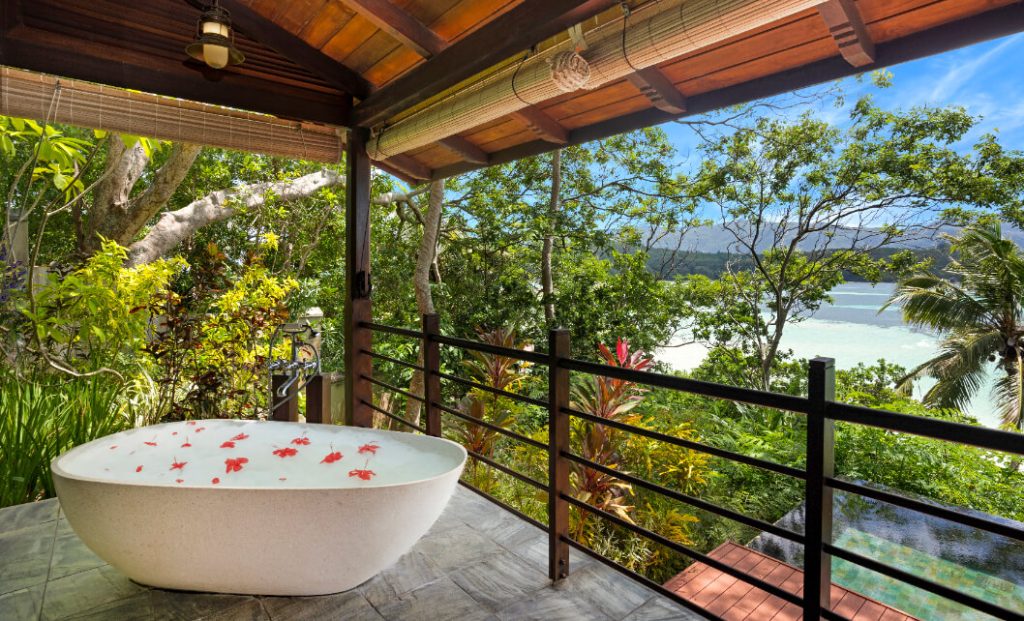 JA Enchanted Island Resort_baignoire-avec-vue-mer-private-pool-villa