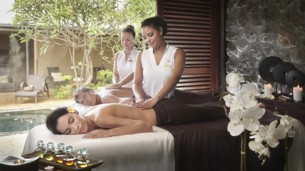 Massage Couple_Spa_Palm Hotel & Spa