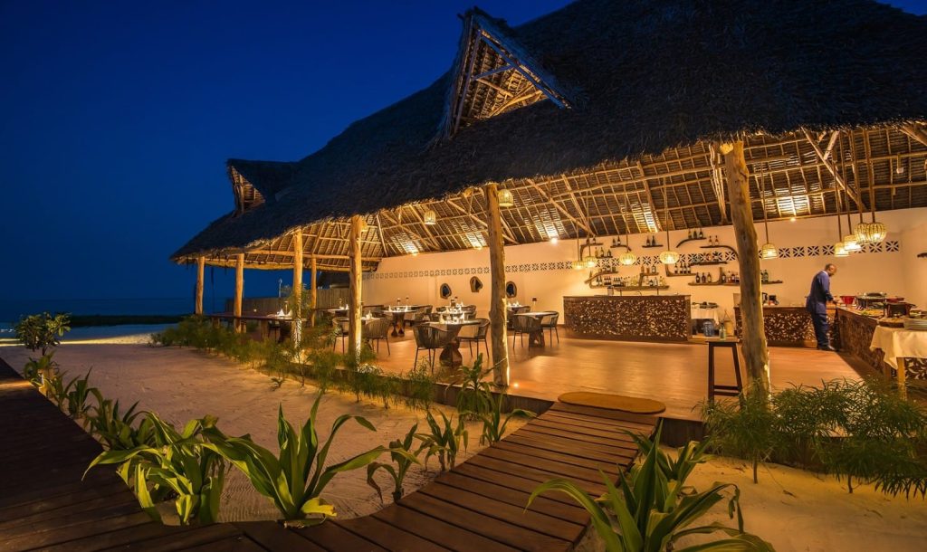 Dînez les pieds dans le sable à Zanzibar au restaurant d'Amani