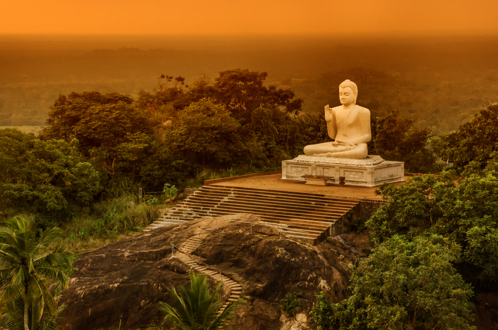 visitez avec Voyages de Luxe les plus beaux temples Bouddha au Sri Lanka 