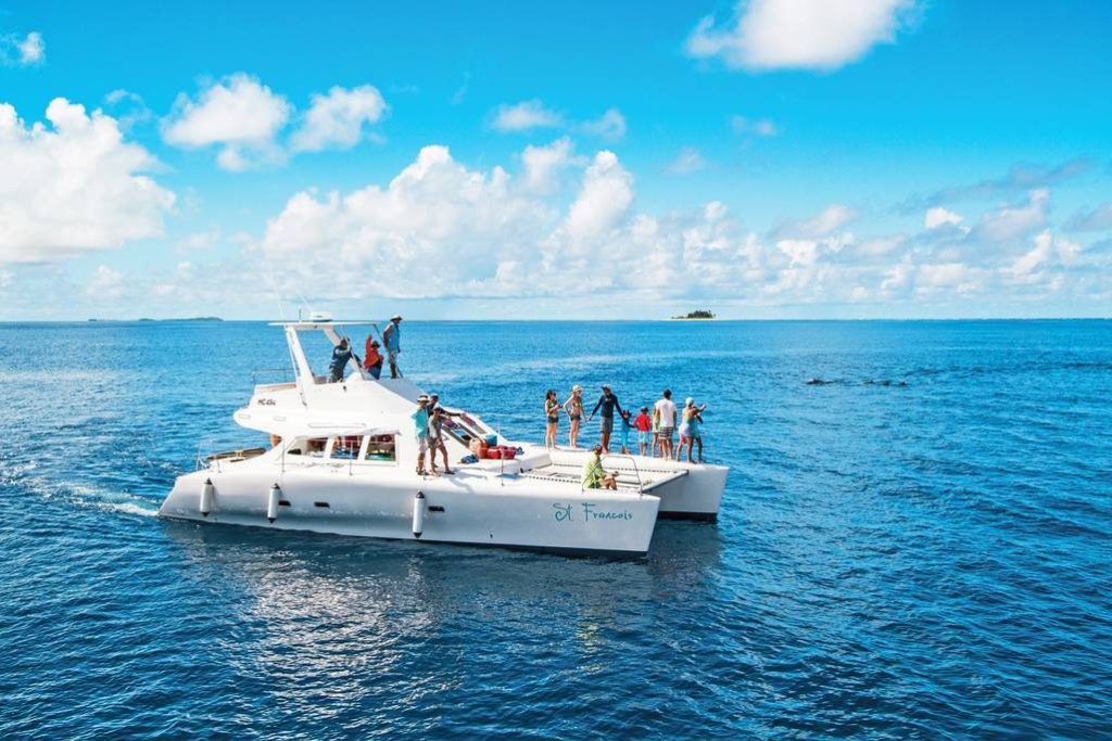 alphonse-island-catamaran