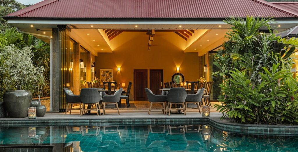 villa-seychelles-praslin-ocean-luxury-pool-la-cigale-estate-swim