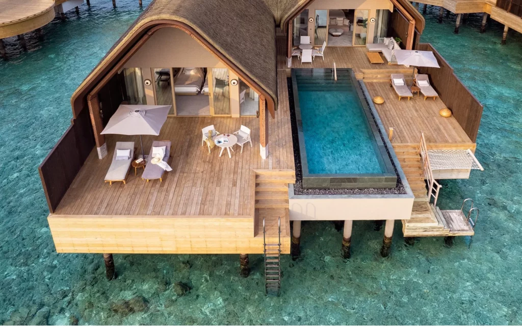 Joali Being : séjour de luxe et bien-être en famille aux Maldives en villa sur pilotis avec piscine privée 