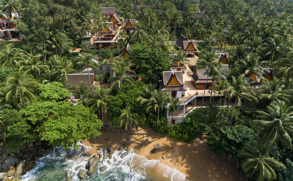Un des joyau de l'Amanpuri : la villa océan de trois chambres avec piscine et personnel privés pour un séjour de luxe à Phuket 