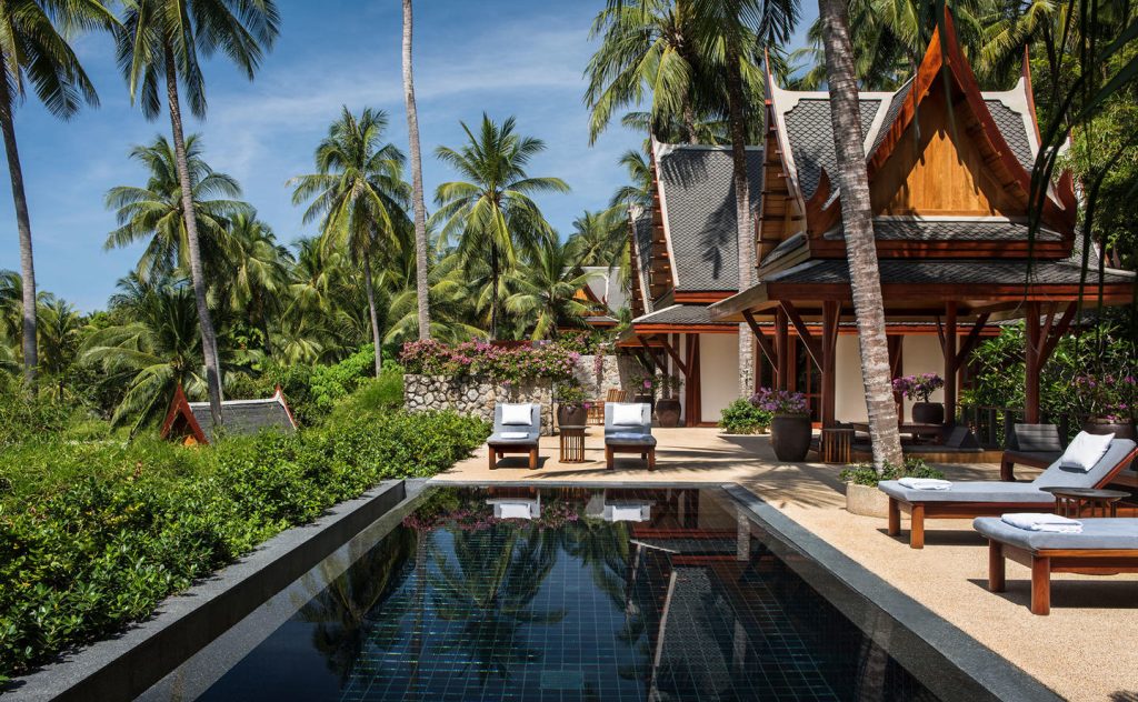 Pour un voyage de luxe à Phuket en famille, réservez le pavillon deux chambres avec piscine à l'Amanpuri