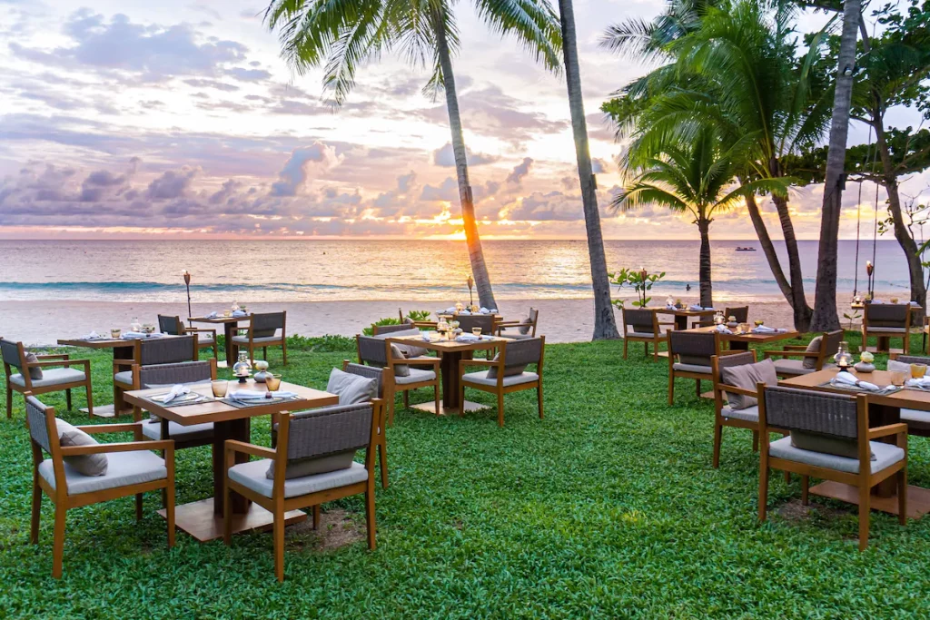 beach-restaurant-the-surin-phuket