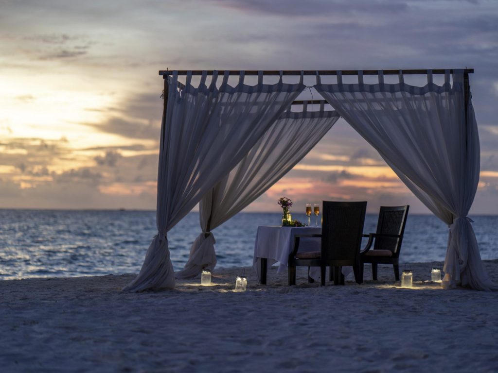 diner-privé-plage-banyan-tree-vabbinfaru