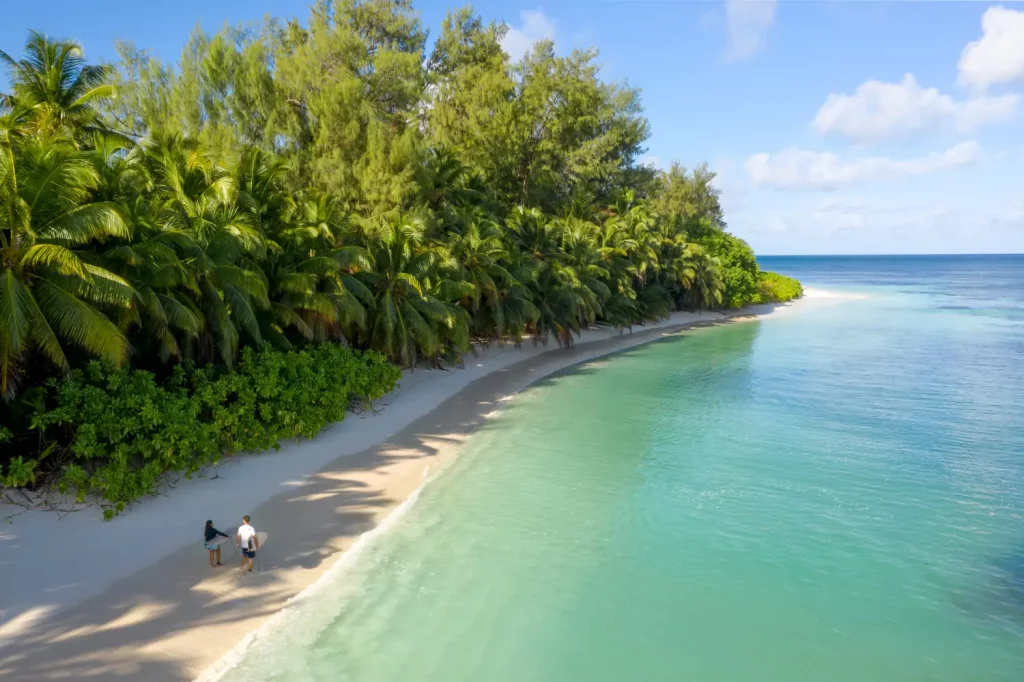 four-seasons-desroches-island-plage