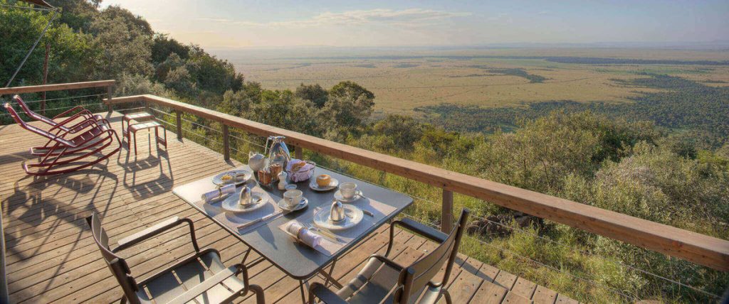 angama-mara-tente-dejeuner-terrasse