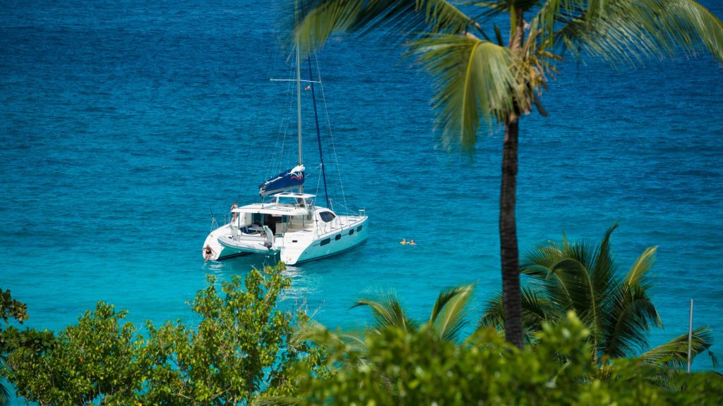 experience-catamaran-seychelles-four-seasons