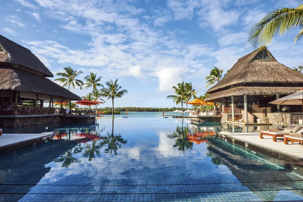 piscine-miroir-constance-prince-maurice