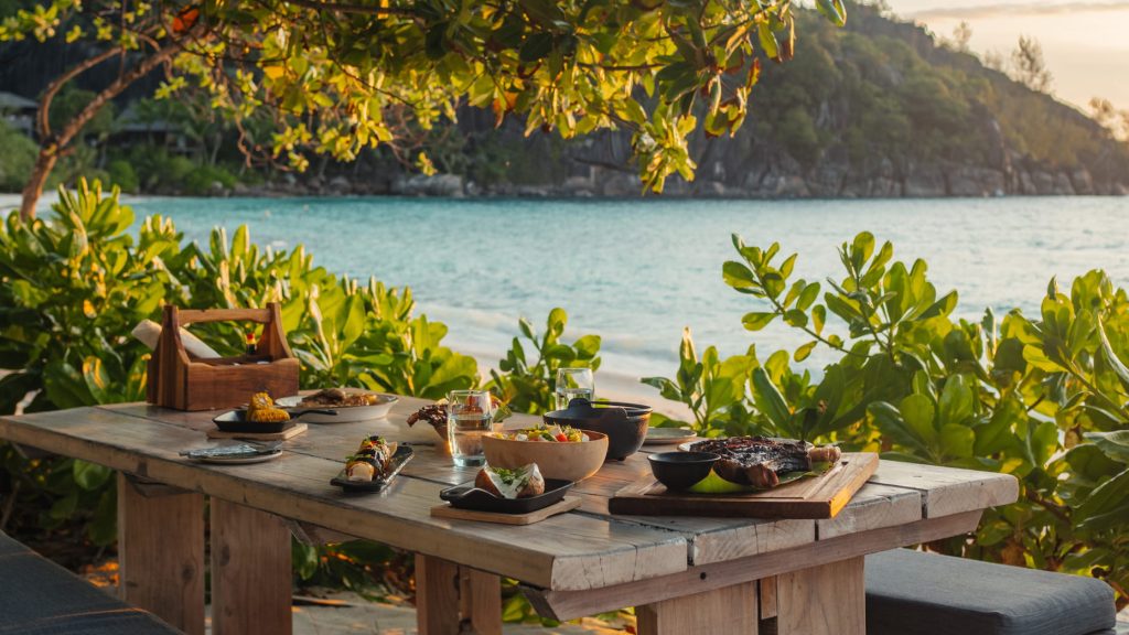 restaurant-four-seasons-resort-seychelles