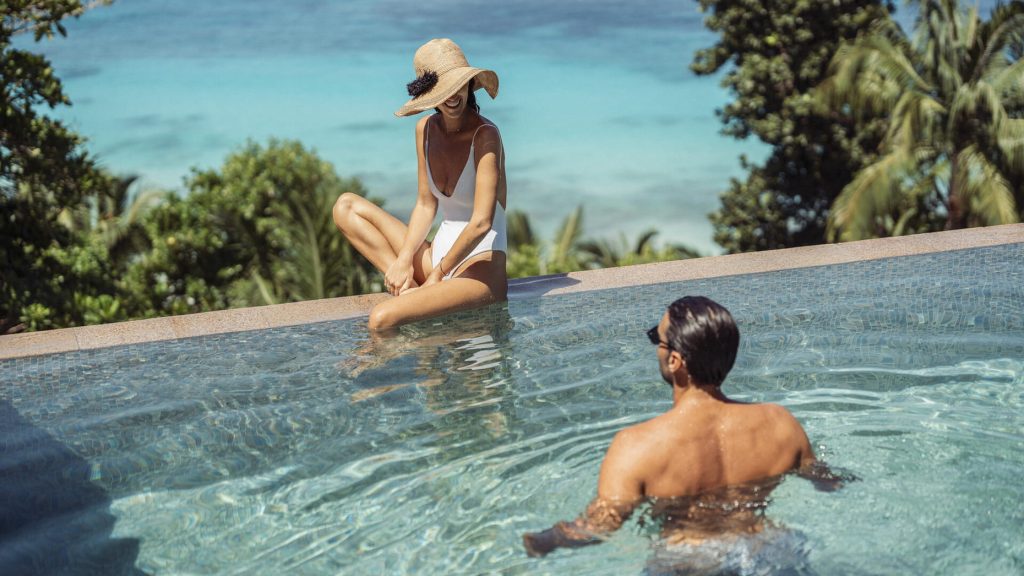 villa-couple-four-seasons-resort-seychelles