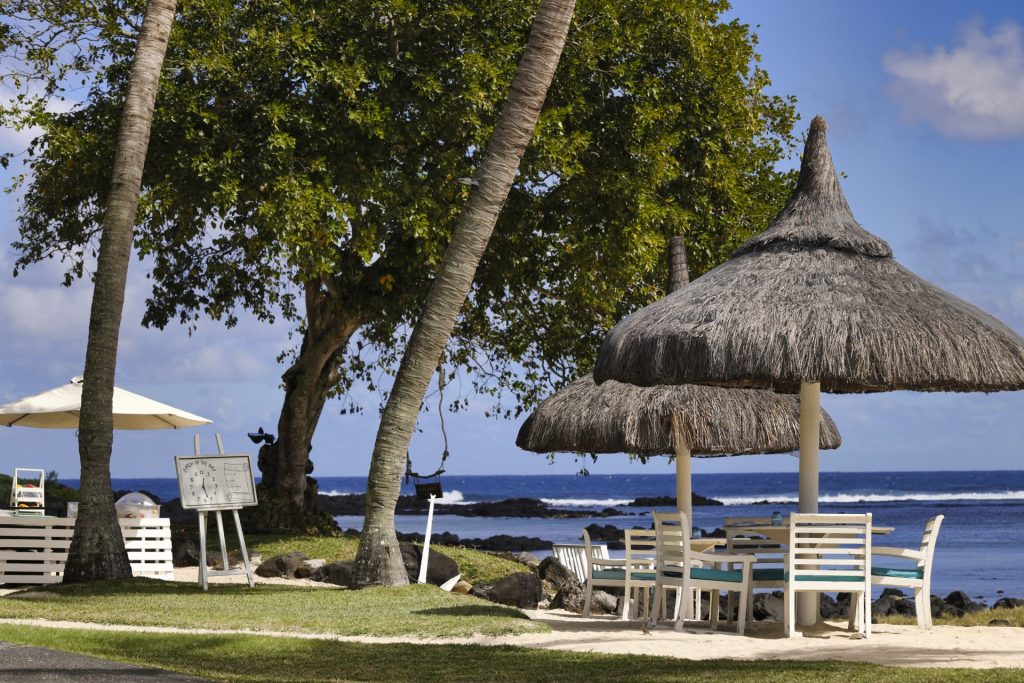 Shanti Maurice Resort _ Spa_Sands Beach Bar