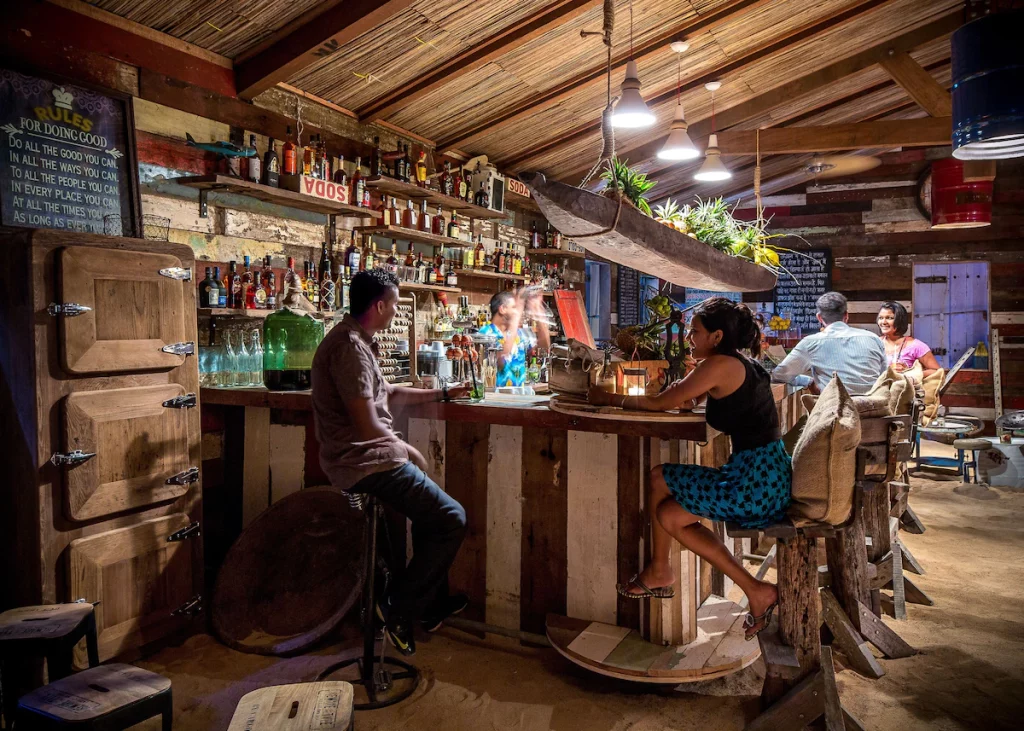 rum-shed-bar-shanti-maurice