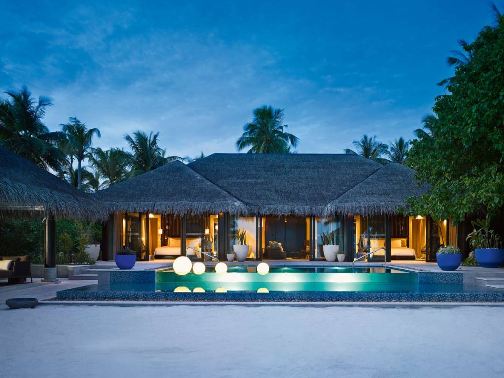 beach-pool-house-velaa-private-island-maldives