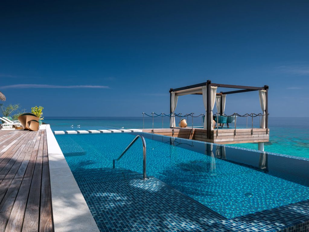 piscine-romantic-residence-velaa-private-island