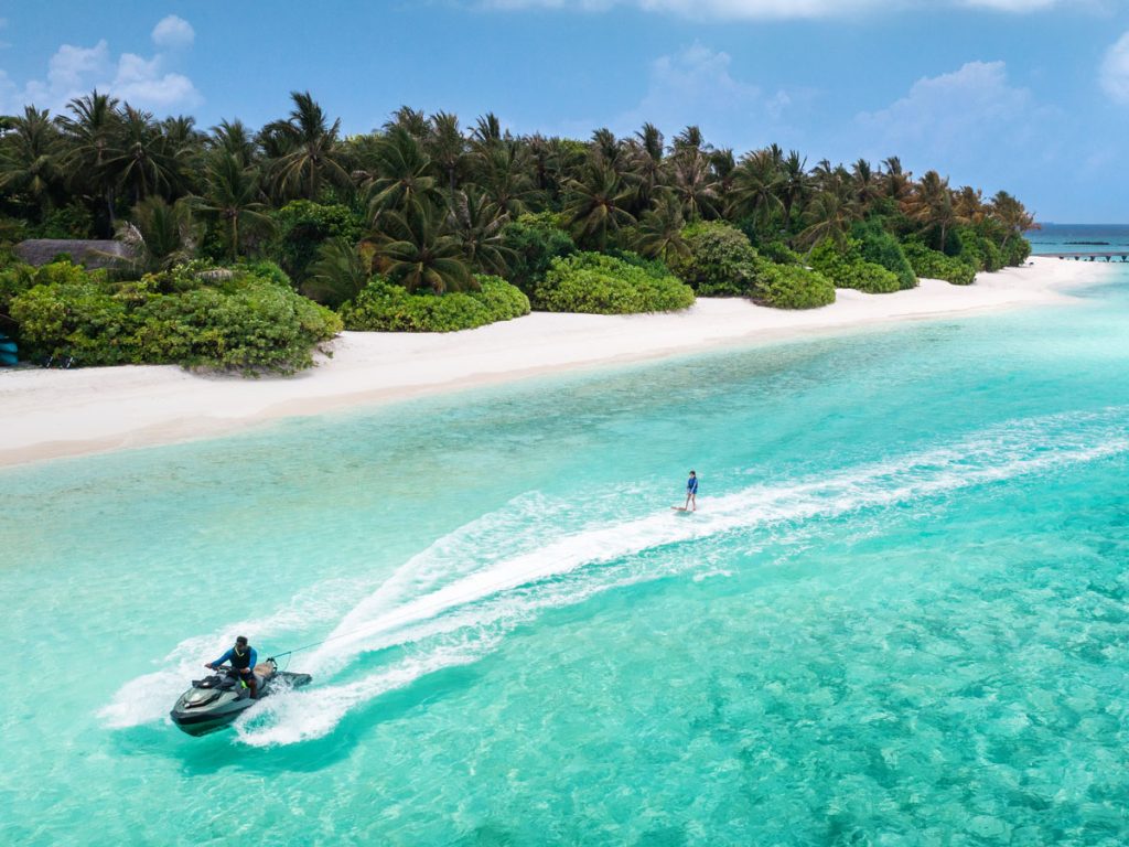 ski-nautique-velaa-maldives