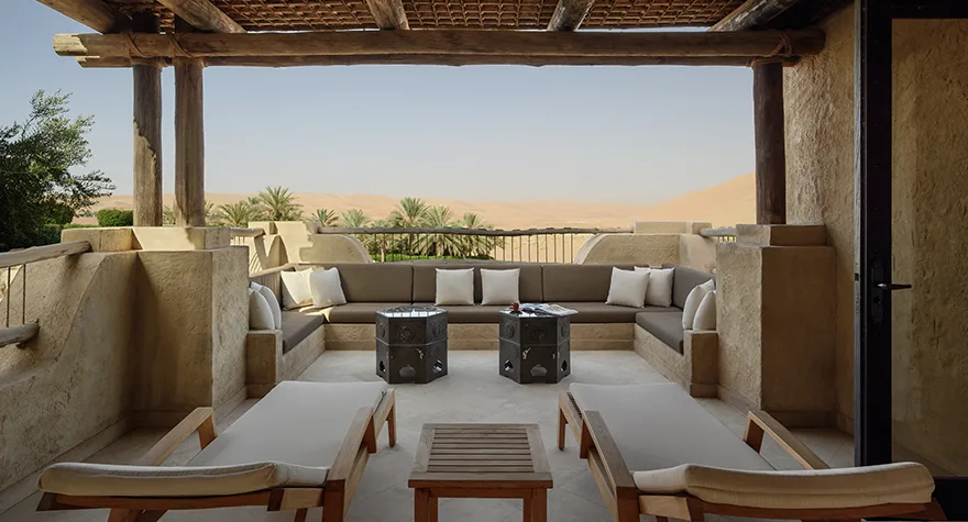 deluxe-terrace-qasr-al-sarab-abu-dhabi