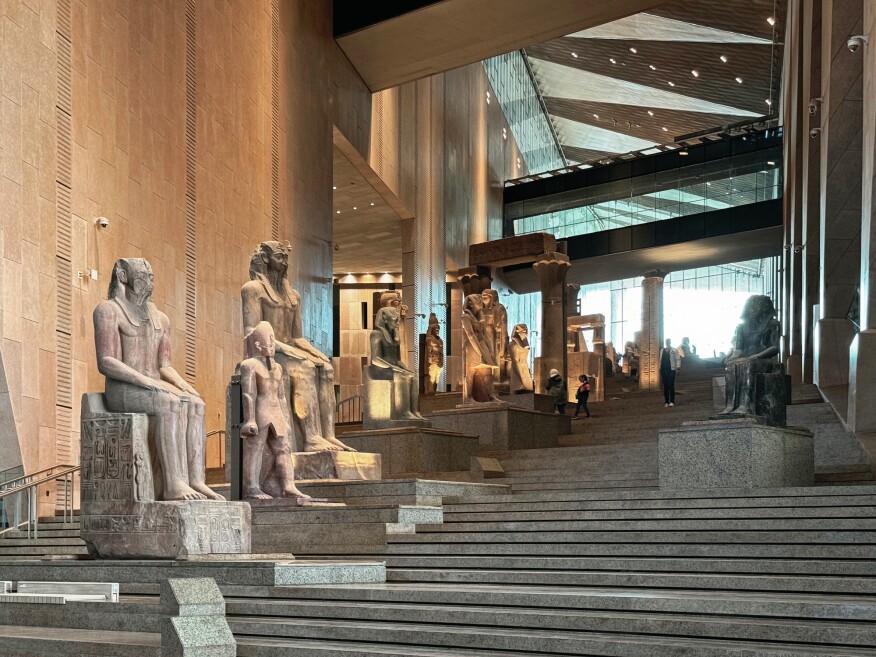 grand-musée-égyptien-intérieur