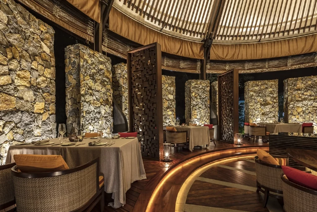 the-beach-grill-restaurant-intérieur