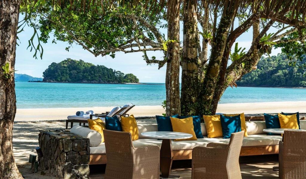 the-datai-langkawi-the-beach-bar