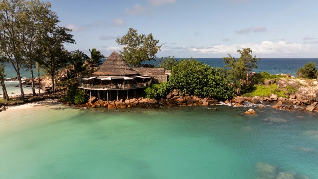 Vivez une expérience culinaire magique aux Seychelles en séjournant à l'hôtel Constance Lemuria Praslin 