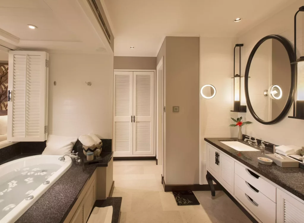 senior-suite-salle-de-bain.jpeg
