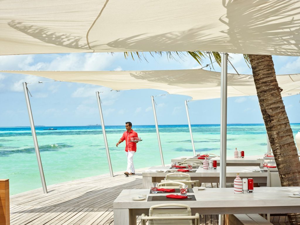 lux-south-ari-atoll-maldives_Beach-Rouge