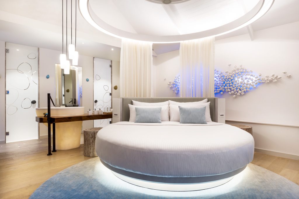 temptation-pool-water-villa-chambre