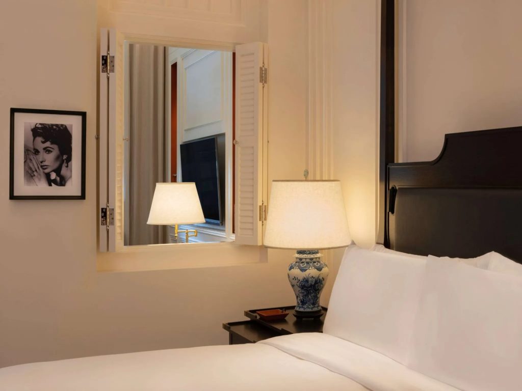 Chambre de la Personality Suite King au Raffles Singapore