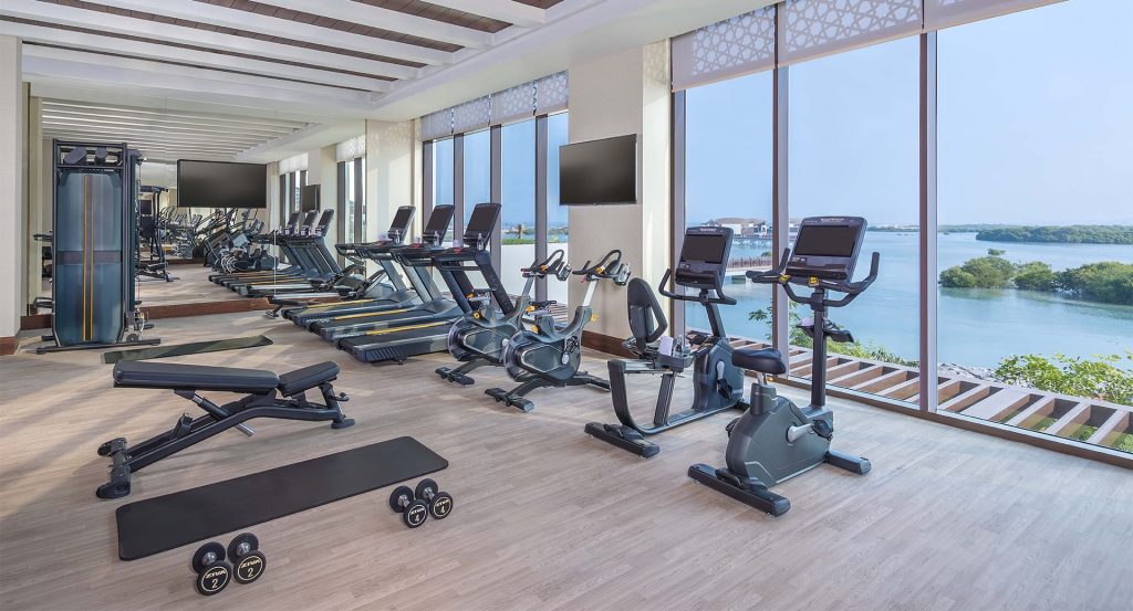 anantara-mina-ras-al-khaimah-fitness-gym-vue-lagon