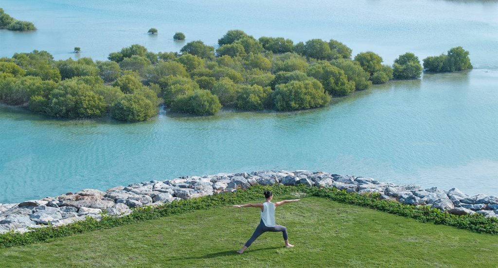 anantara-mina-ras-al-khaimah-yoga-lagon-mangroves