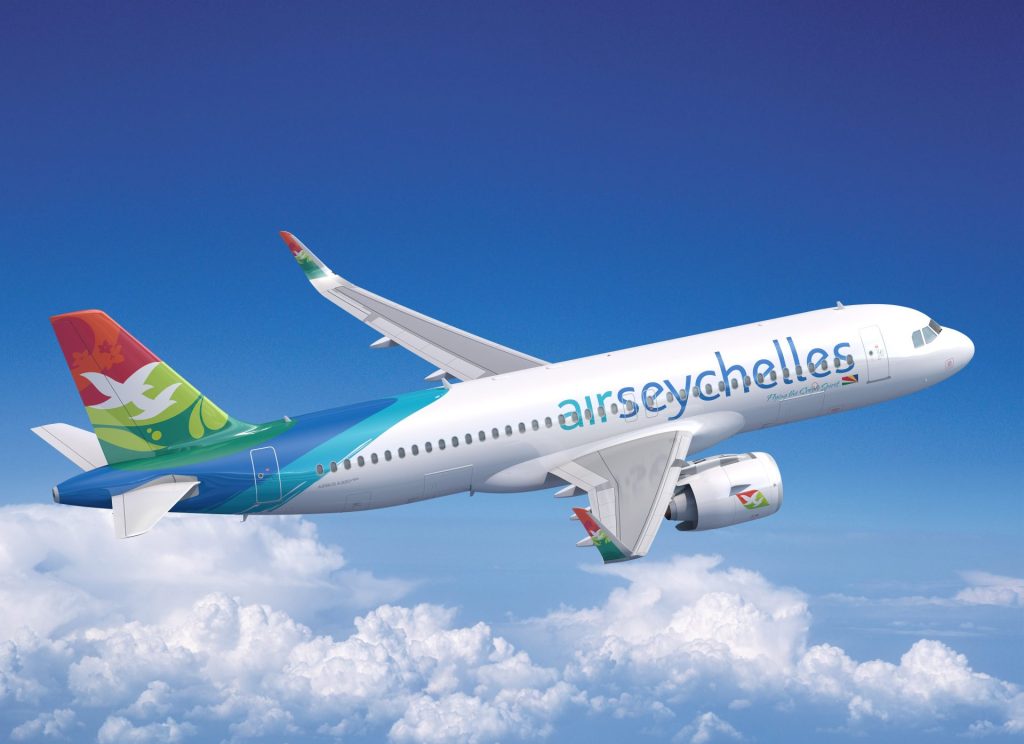 Avion Air Seychelles Airbus A330 en vol illustrant la liaison directe entre Paris et Mahé aux Seychelles